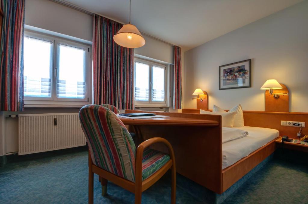 Hotel Zum Weissen Roessel Вальдорф Номер фото